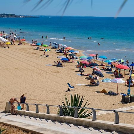 Casa Vacanze Erika Avola Esterno foto