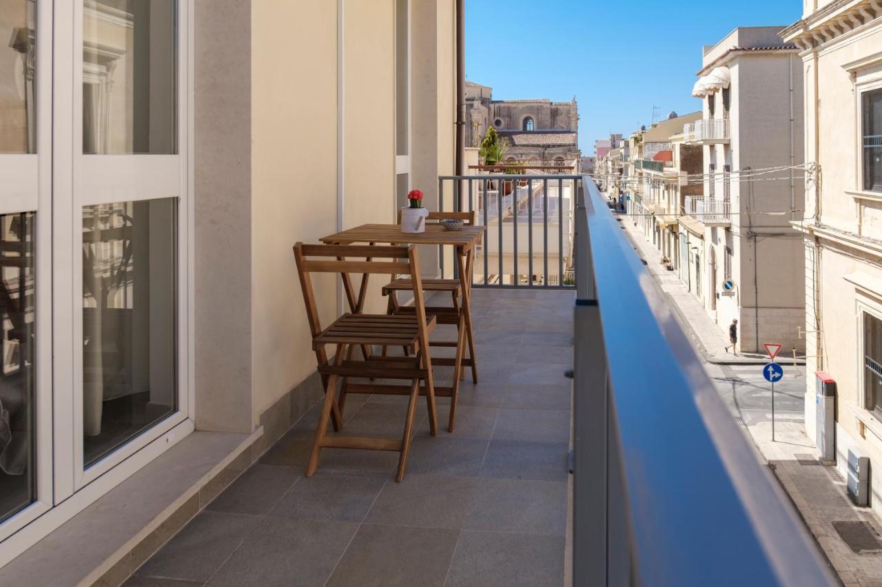 Casa Vacanze Erika Avola Esterno foto