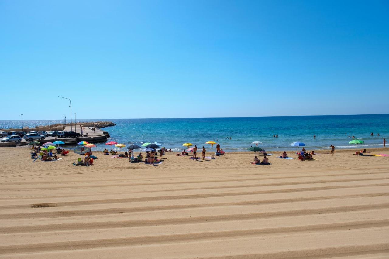Casa Vacanze Erika Avola Esterno foto