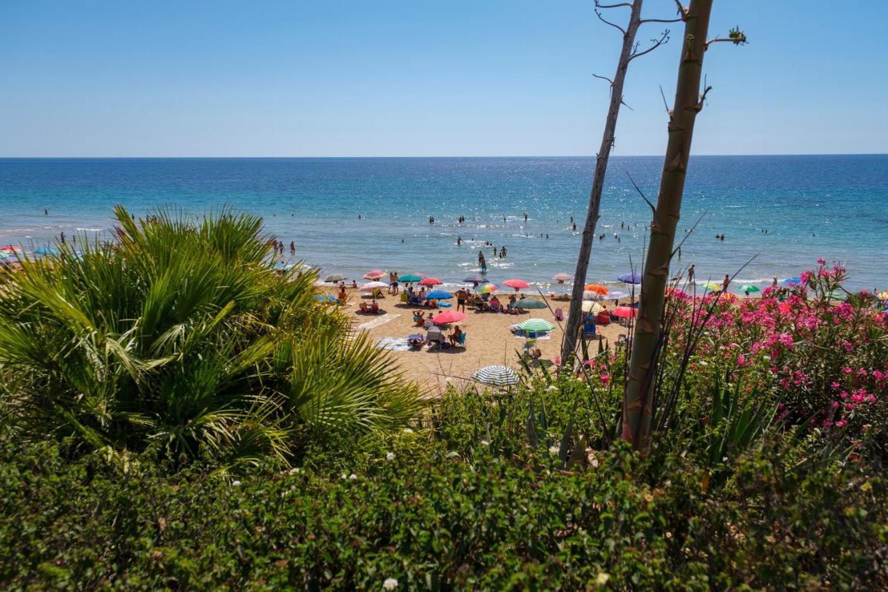 Casa Vacanze Erika Avola Esterno foto